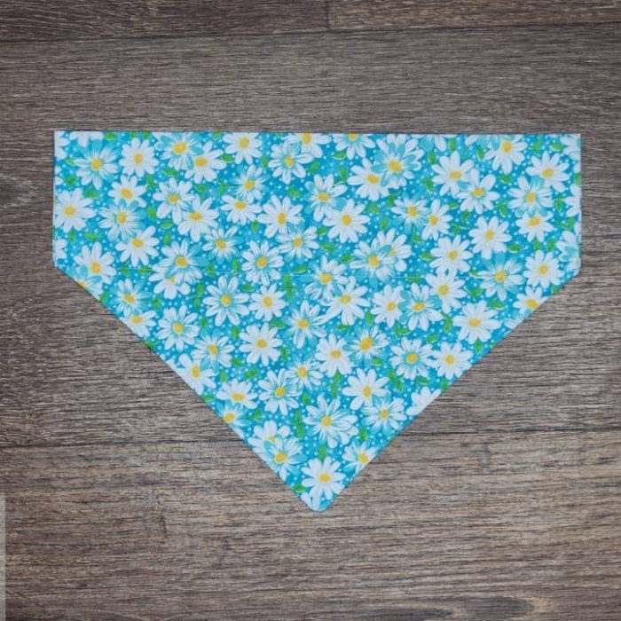 Turquoise Daisies Bandana